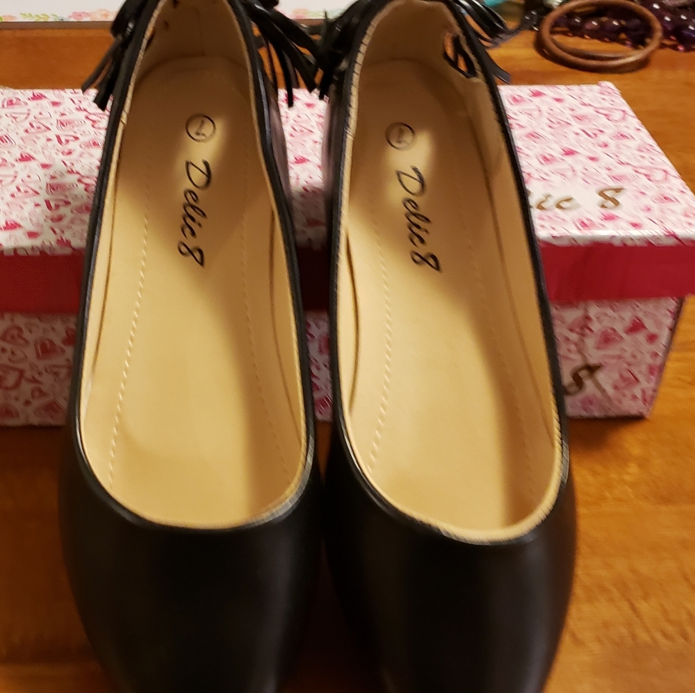 Ladies flat dress up shoes